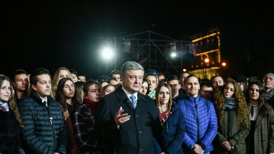 Порошенко: Коли хтось вносить до Державної думи РФ законопроект про невизнання виборів в Україні – це просто означає, що вони думають, що це є територія Російської Федерації