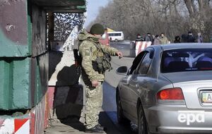 Пропускной режим действует на Донбассе с января 2015 года