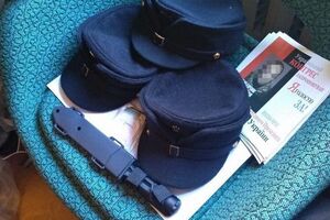 Правоохоронці провели 16 обшуків