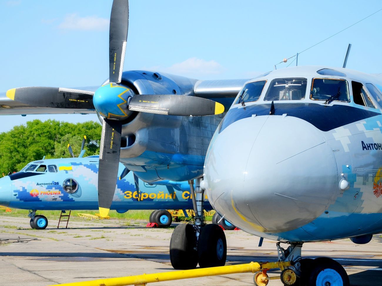 Высотомеры для экспортных Ан-26 обошлись государству по цене, в пять раз выше заплаченной за них, а прибыль группы Жукова и Гладковского составила $300 тыс.