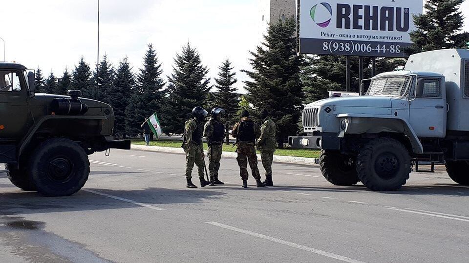 По словам адвоката, уволенные полицейские помогли избежать большого количества жертв