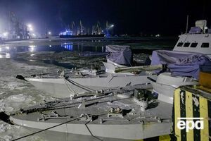 25 листопада Росія обстріляла і захопила в Чорному морі катери українських Військово-морських сил