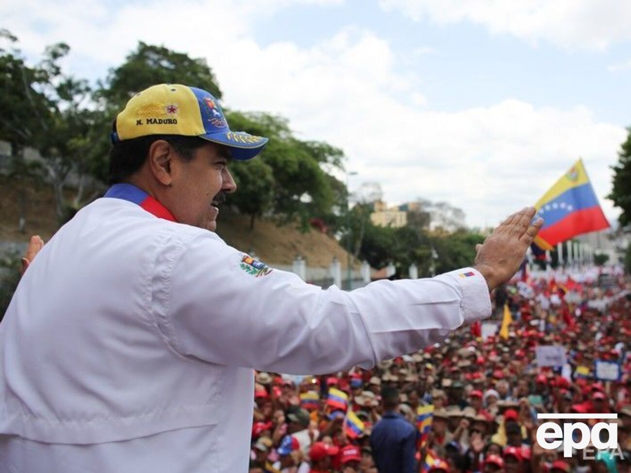 В США заявили, что российские военные не помогут Мадуро удержаться у власти