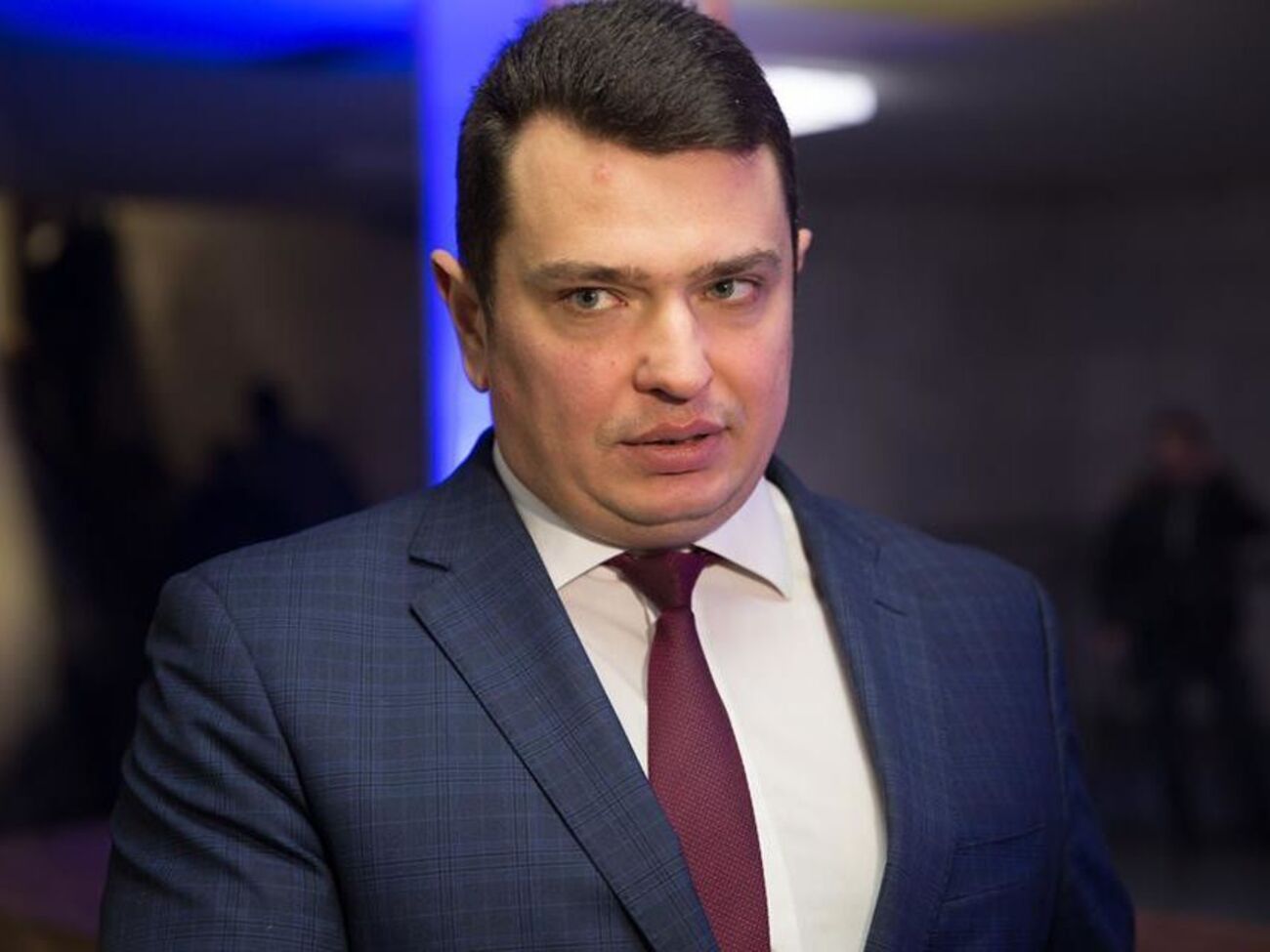 За повідомленням громадської організації, Ситник разом із послом США в Україні Марі Йованович і "групою невстановлених осіб" із серпня 2016 року виконують "розпорядження іноземного агента", розголошуючи інформацію з обмеженим доступом