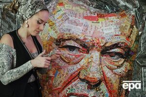 Дарья Марченко презентовала картину "Лицо коррупции" в Киеве 28 марта
