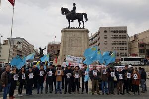 Один из митингов прошел возле памятника Ататюрку в Анкаре