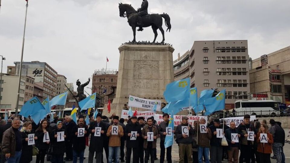 Один из митингов прошел возле памятника Ататюрку в Анкаре