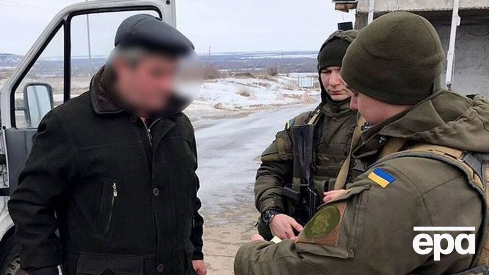 Затриманого передали поліції