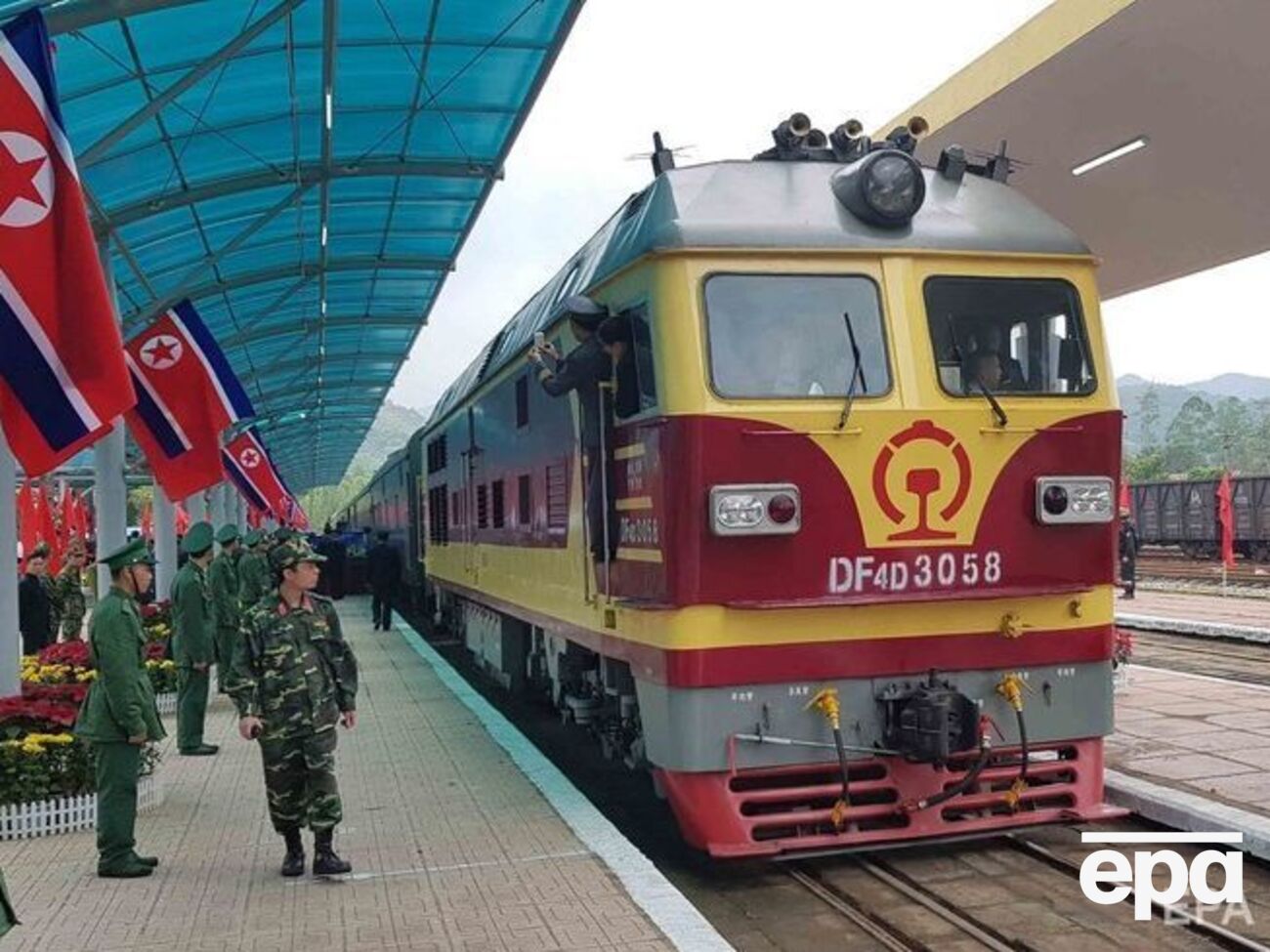 Для подорожі Кім Чен Ину потрібні три бронепоїзди