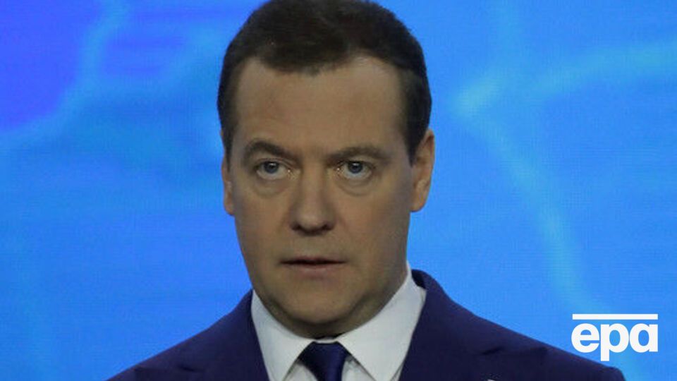 Медведєв: Ми в Росії поки не розуміємо, з ким в Україні можна розмовляти