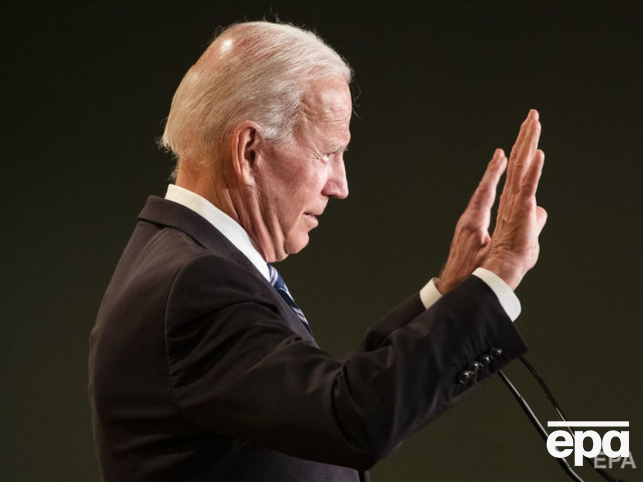 Байден пожелал Флорес самого лучшего