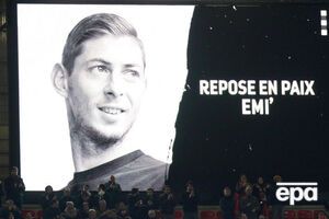 Самолет с футболистом разбился 21 января