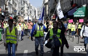 На демонстрацию в Париже вышло 1800 демонстрантов