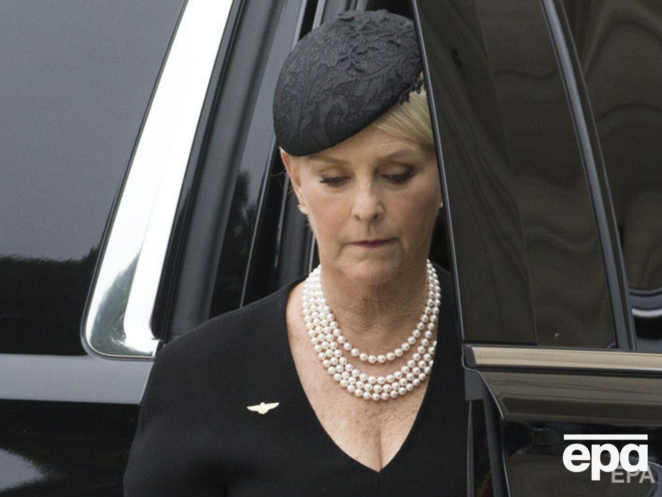 Синди Маккейн будет наблюдателем на выборах президента Украины