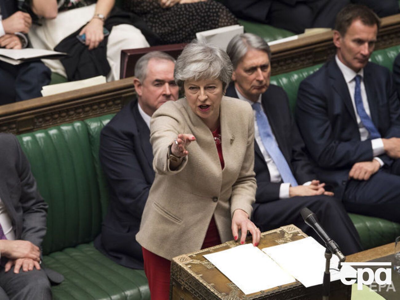 По информации ВВС, Мэй продолжит искать поддержку парламента