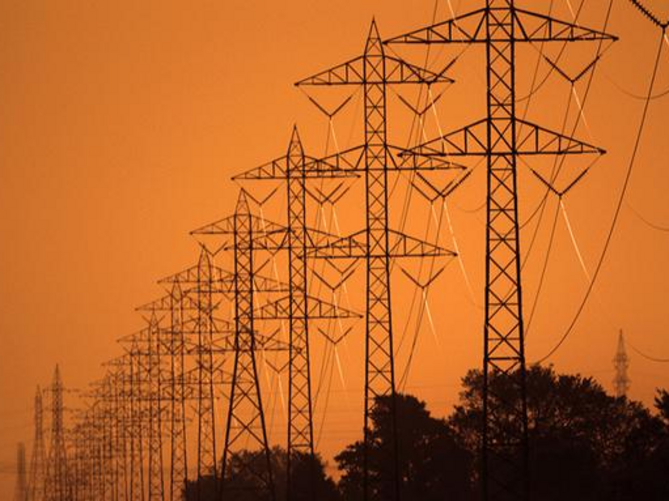 За даними НАБУ, унаслідок угод, які суперечать законодавству у сфері електроенергетики, державі завдано збитків більше ніж на 1,2 млрд грн