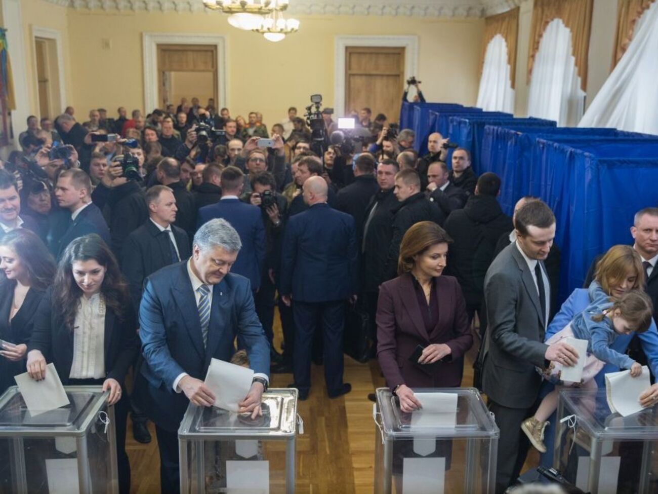 Порошенко: Я впевнений, що вибори були добре організовані