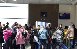 За першу добу роботи термінала F через нього пройде приблизно 5 тис. пасажирів