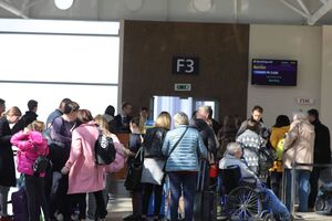 За першу добу роботи термінала F через нього пройде приблизно 5 тис. пасажирів