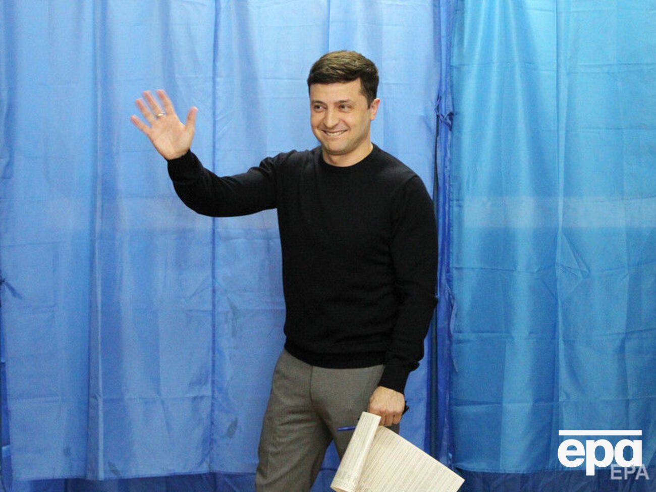 По данным "Национального экзит-полла 2019", Зеленский победил в первом туре выборов
