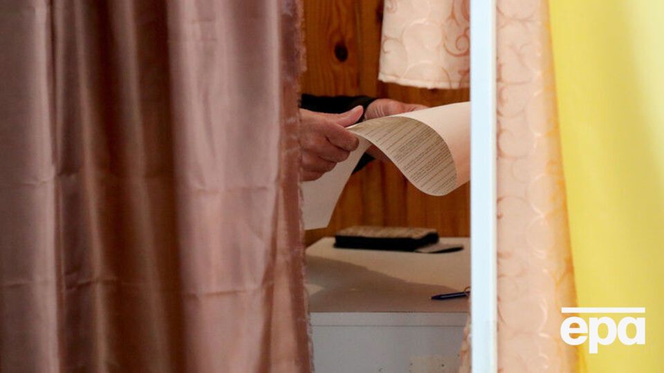 Найбільше підтримки Зеленському надали на сході і півдні України, захід країни здебільшого віддав голоси Порошенку і Тимошенко