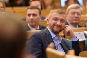 Петренко подчеркнул особую важность повторного подтверждения места голосования всеми, кто голосует не по месту регистрации