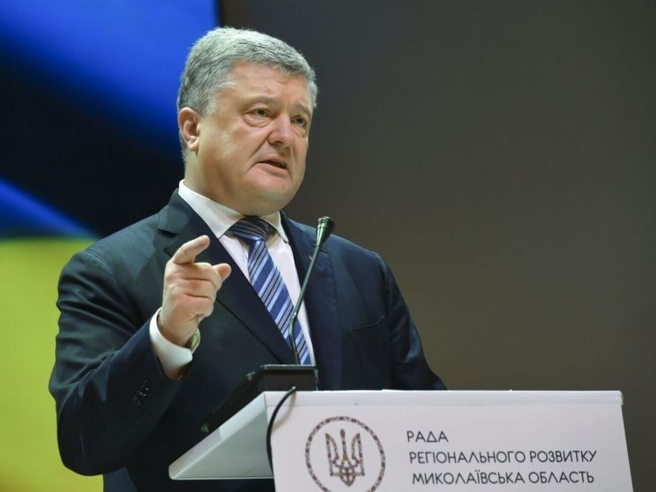 Порошенко: Президент, безусловно, не суд