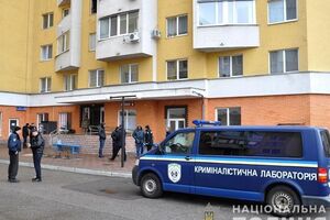 Тело убитого нашли в подъезде многоэтажки