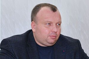 По подсчетам журналистов, организаторы схемы получили $300 тыс. чистыми, из которых $10 тыс. отдали Букину