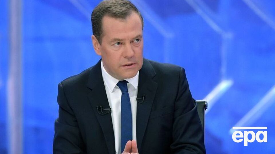 Медведев: Мы не отказываемся от транзита по действующим трубопроводам