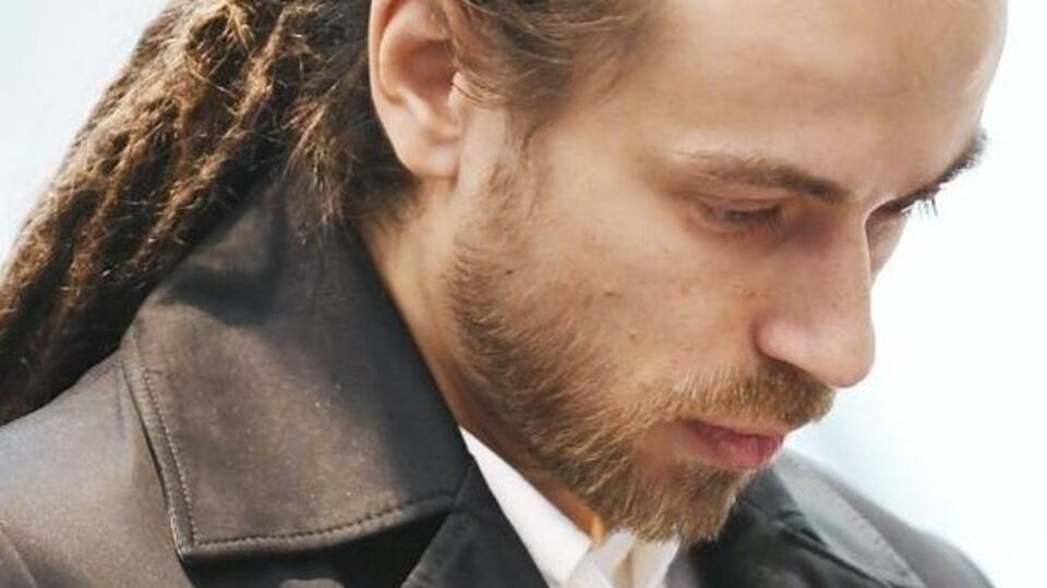 Отец Децла показал видео сына "на родине дрэдов"