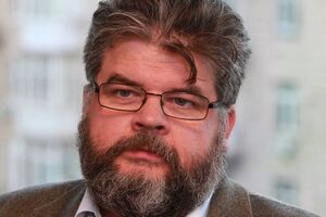 Отже, Свинарчук-батько, син і Ко обкрадали не тільки українців, але й Казахстан. А за гріхи стада підсвинків має відповідати держава Україна