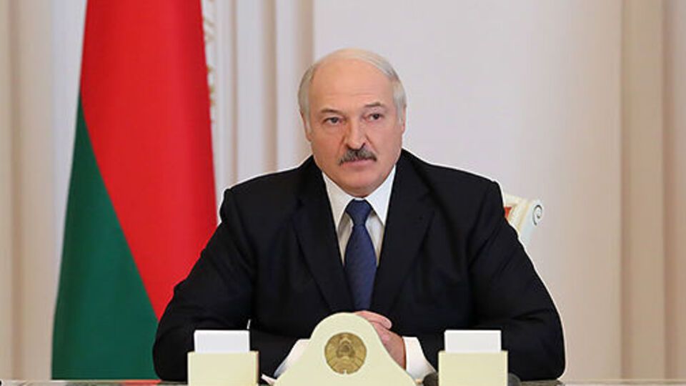 Лукашенко: Постає запитання, чого ви істерите? Нашу продукцію на ринок не пускають, нахлібниками обзивають
