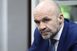 Мангер сообщил, что с него сняли электронный браслет