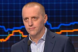 Є великий ризик, що справу "діамантових прокурорів" потихеньку "зливають". Потрібно перевірити її зв'язок з убивством власника ювелірного заводу