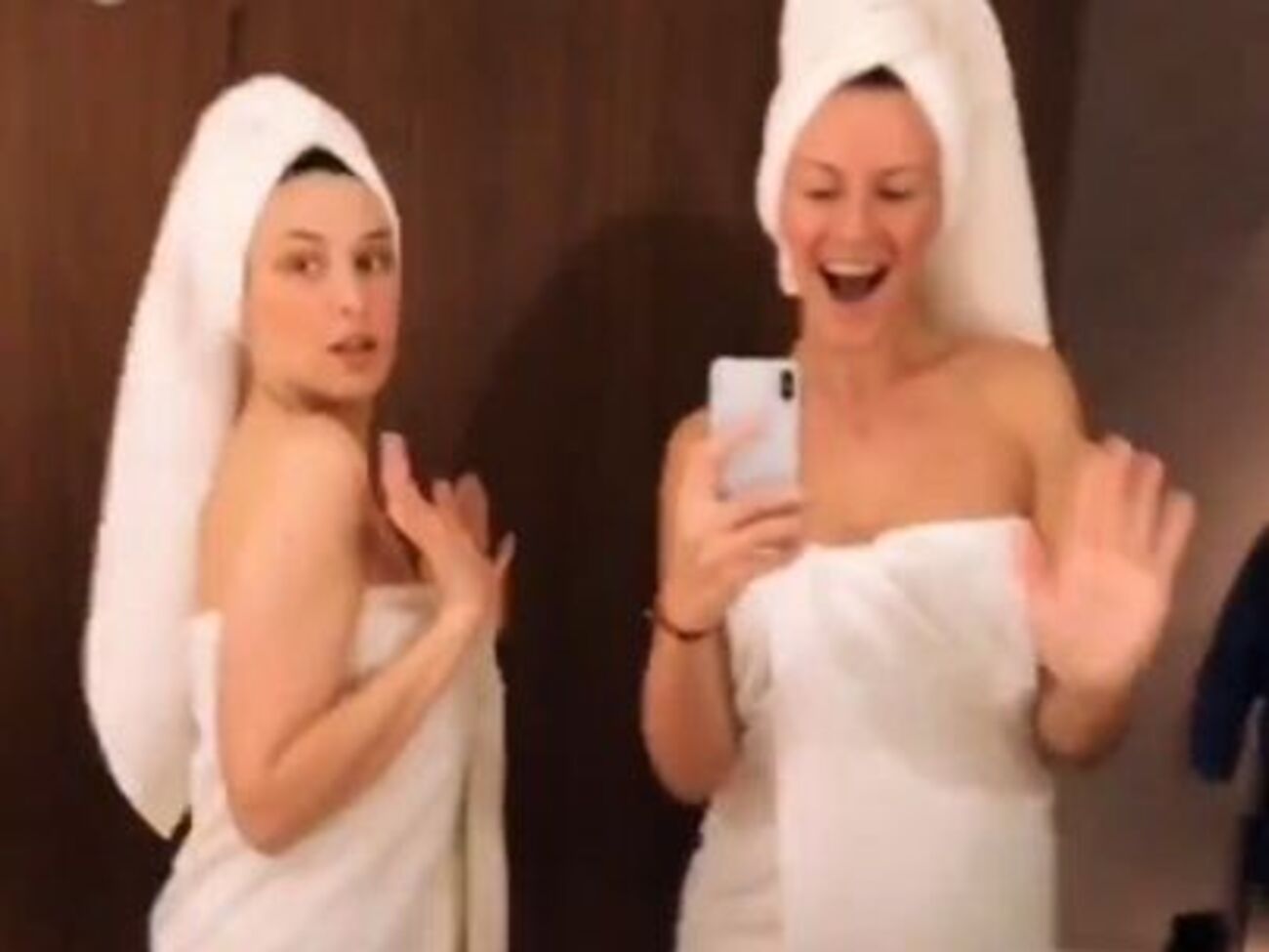 Maruv и Никитюк позировали в полотенцах