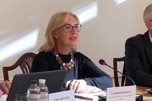 Денисова: В отличие от РФ, Украина знает все фамилии и защищает каждого своего гражданина