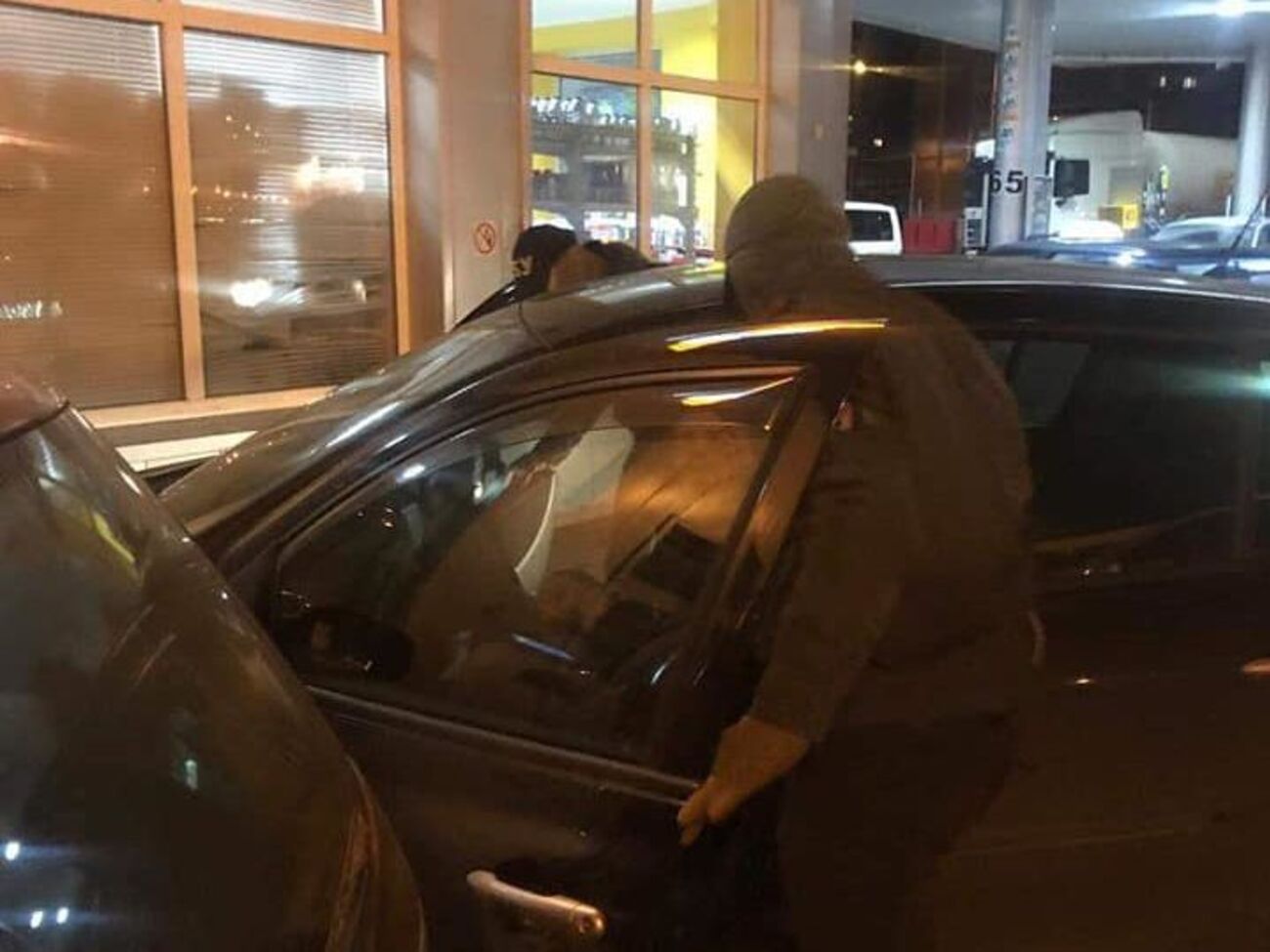 Полиция задержала второго подозреваемого в передаче денег Юрию Тимошенко