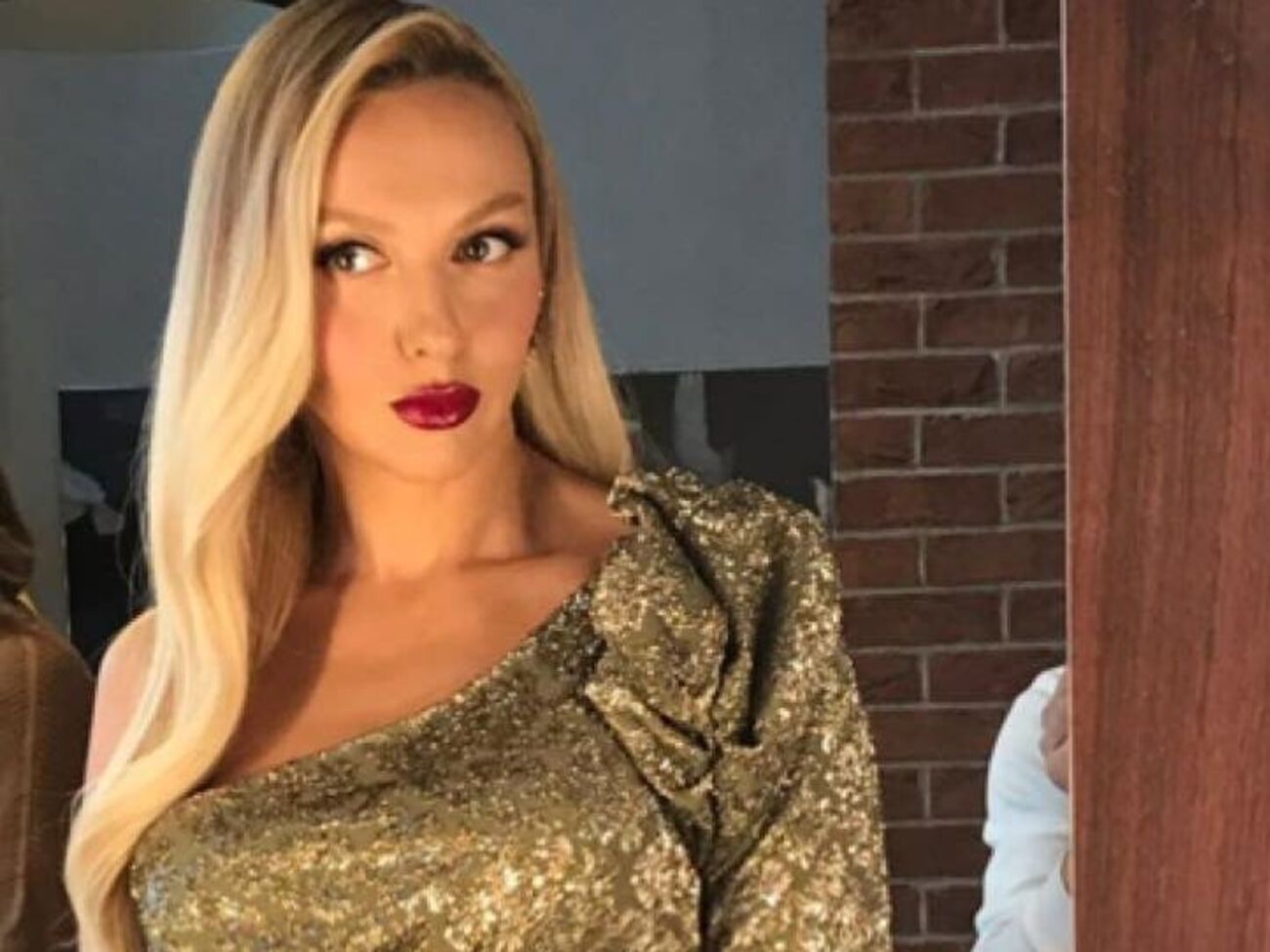 Полякова: Моя мама с Фредди! Я говорила вам, что мой отец был музыкантом?