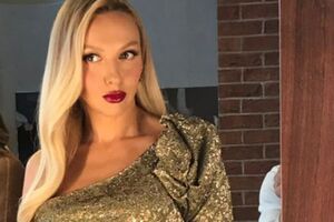 Полякова: Моя мама з Фредді! Я говорила вам, що мій батько був музикантом?