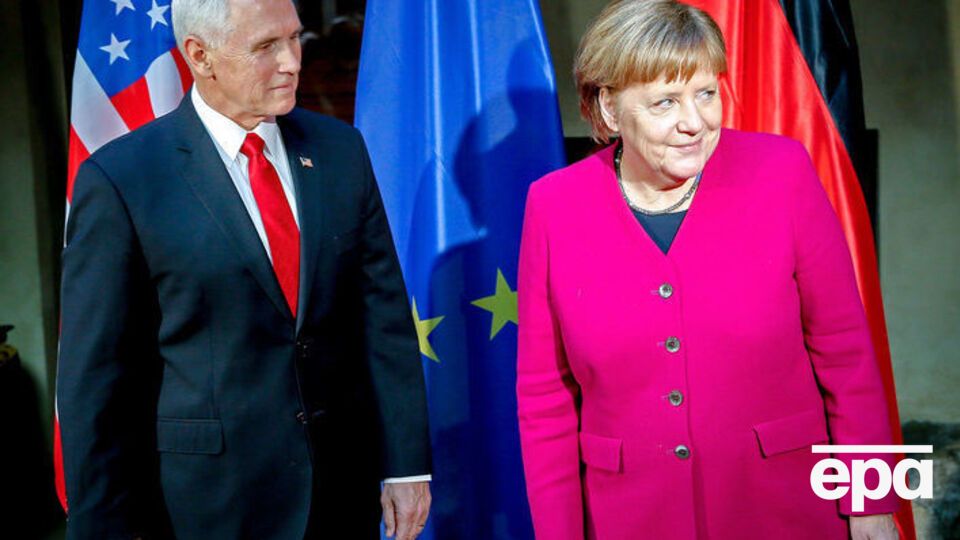 За інформацією Bloomberg, Пенс не зміг переконати Меркель провести операцію біля берегів РФ