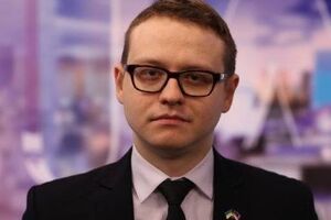 Йованович напомнила, что в повестке дня наших отношений с США не только геополитика и конфликт с РФ, но и то, что происходит внутри Украины