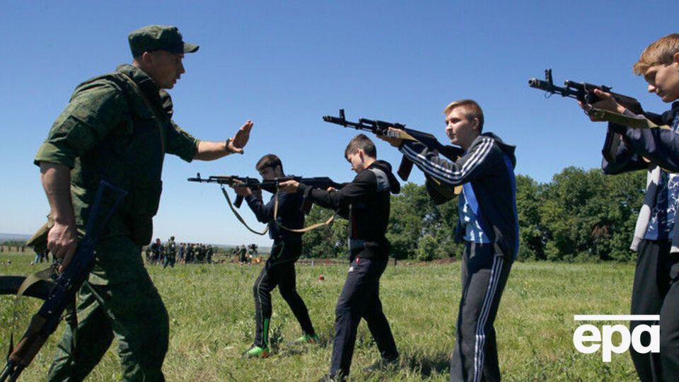 Бойовики "ДНР" намагаються вирішити проблему кадрового голоду, залучаючи "громадські організації"