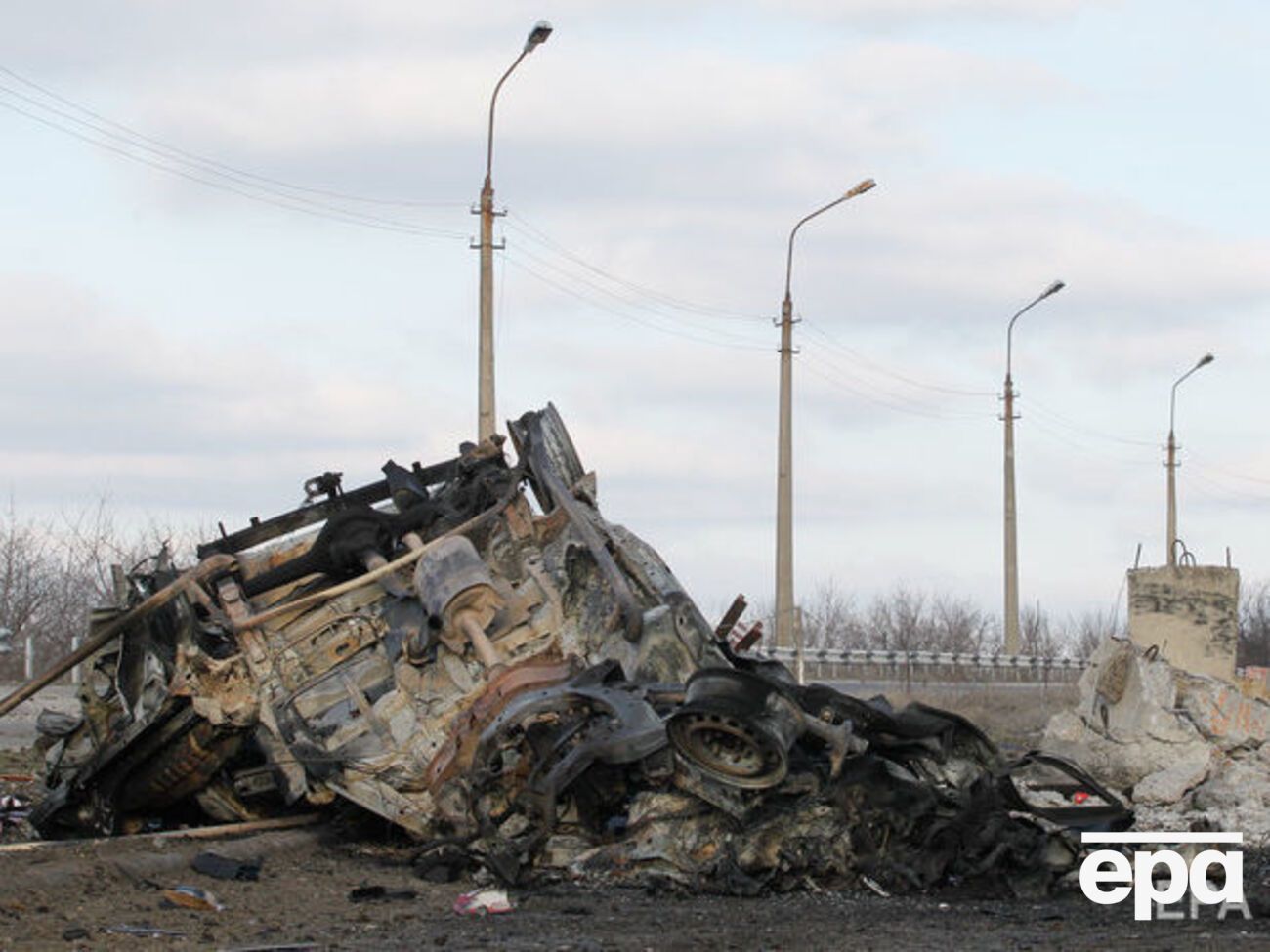 За даними групи ІС, командування бойовиків використовує для вирішення проблем логістики особистий транспорт або цивільні машини