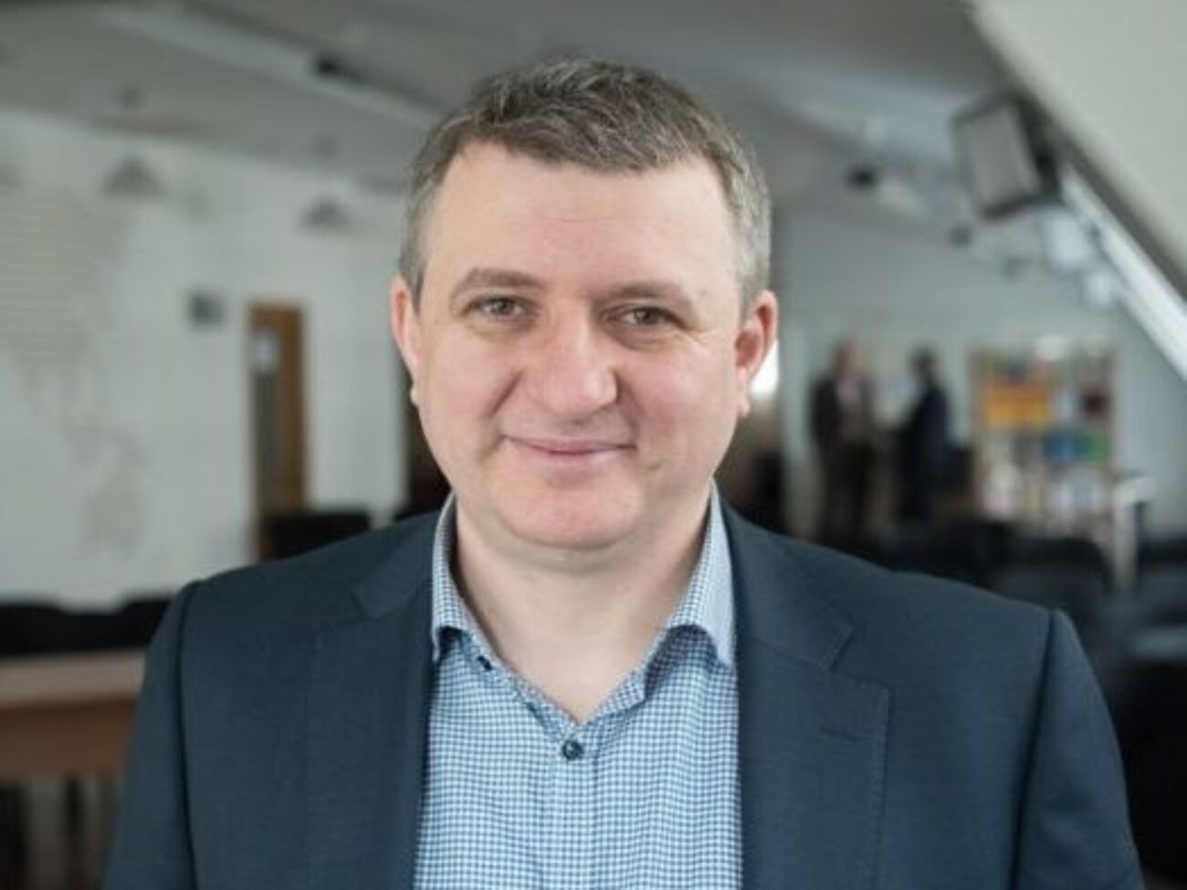 Мураев снялся в пользу Вилкула. Очевидно, Ахметов начинает консолидацию юго-востока, где сейчас активно топчется Зеленский, к парламентской кампании