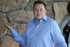 Маск курив марихуану в прямому ефірі