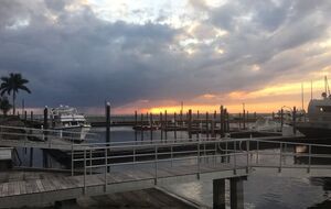 Самолет упал в озеро Окичоби