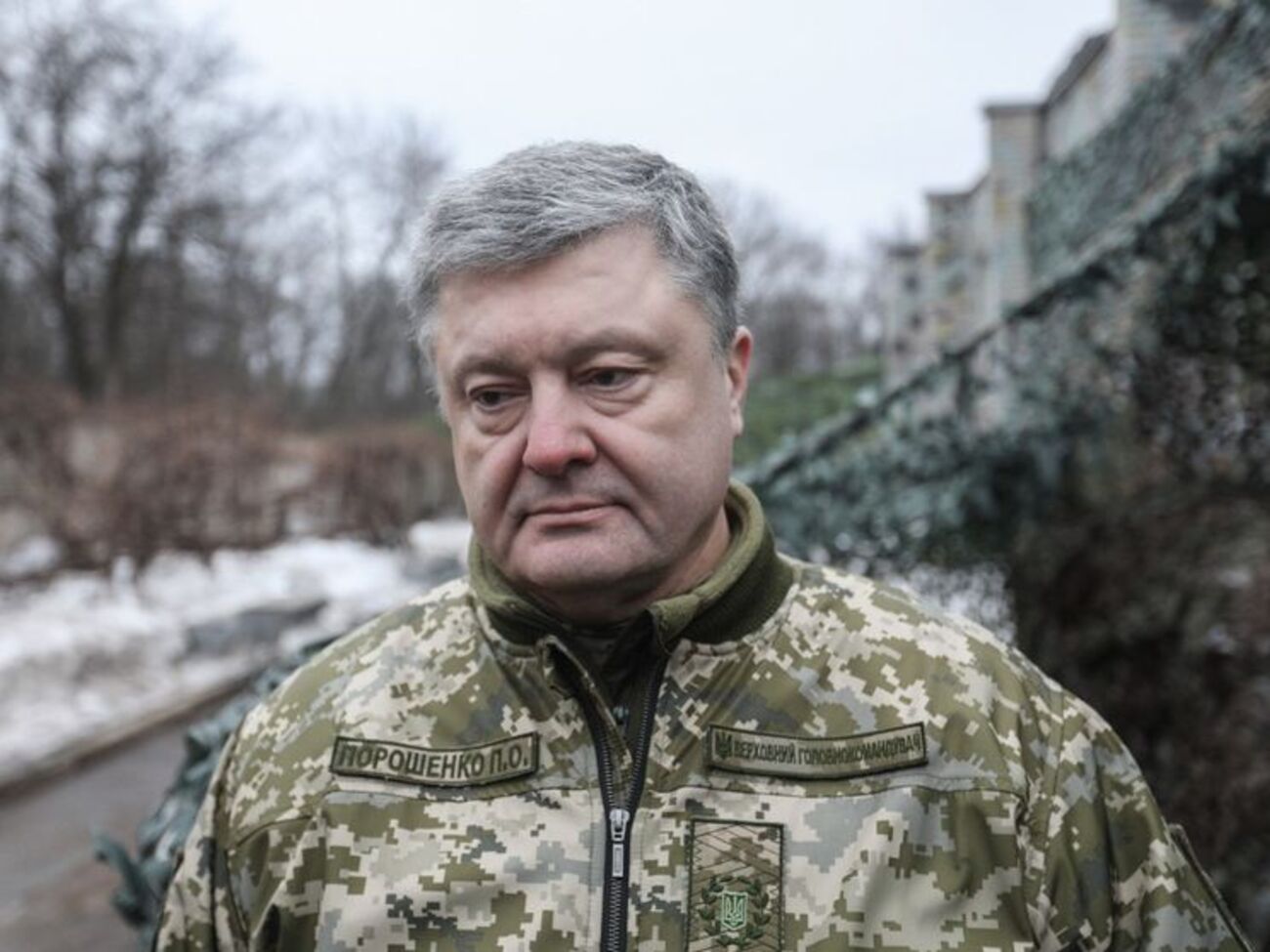 Порошенко: Ми зустріли війну з абсолютно пустими складами комплектуючих