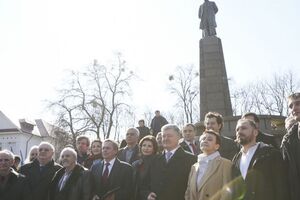 Шевченковская премия вручается в Украине с 1962 года