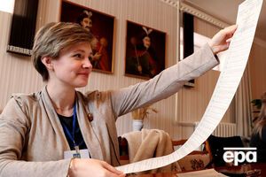 Всего за пределами Украины 101 избирательный участок